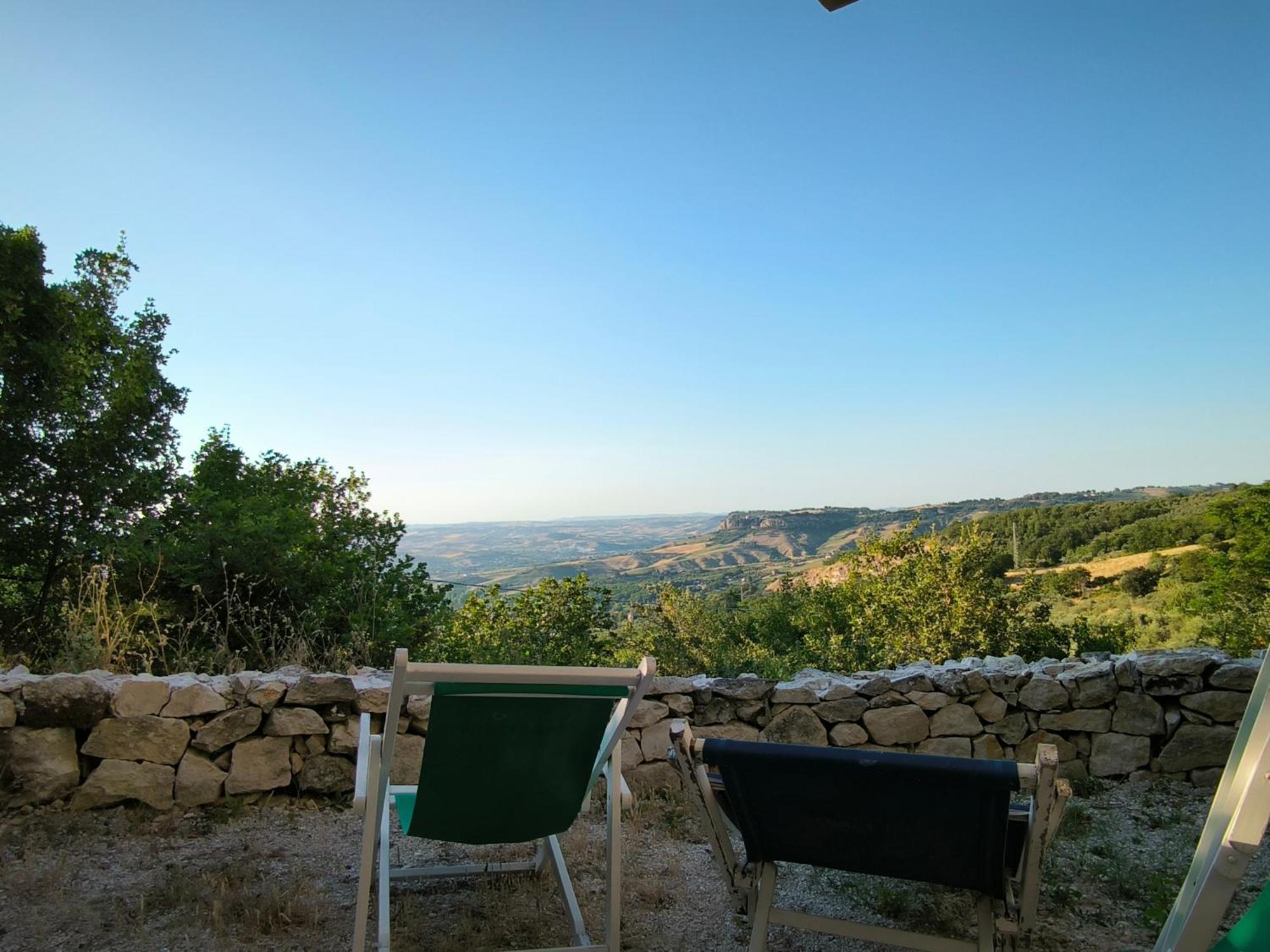 La Casa Dalle Finestre Blu Abbateggio Dış mekan fotoğraf
