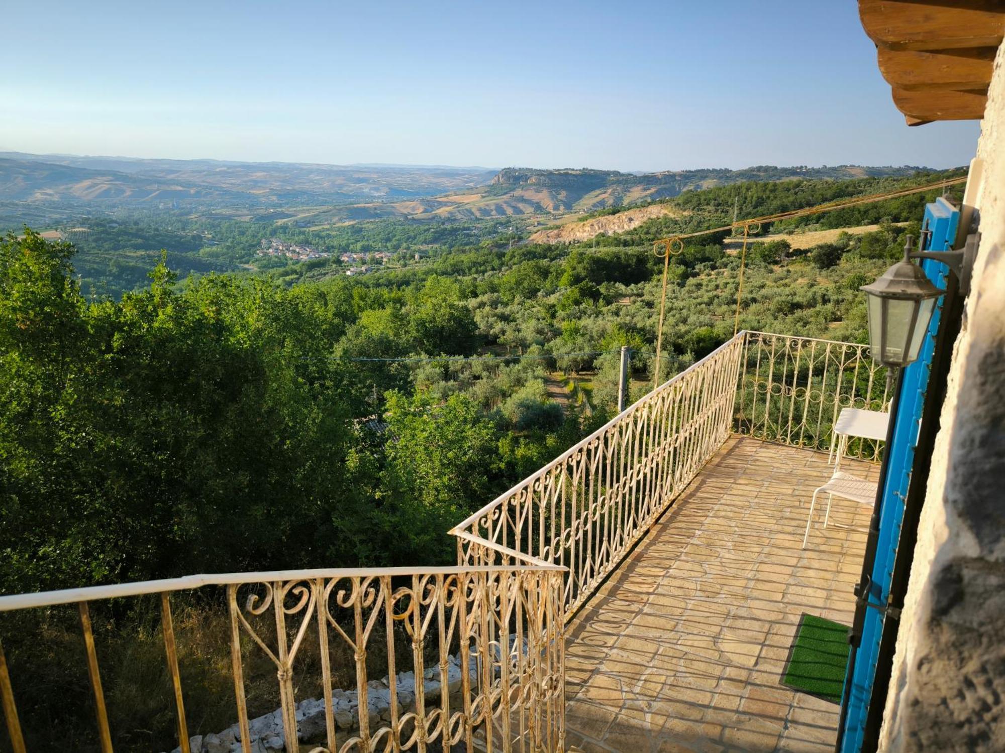 La Casa Dalle Finestre Blu Abbateggio Dış mekan fotoğraf